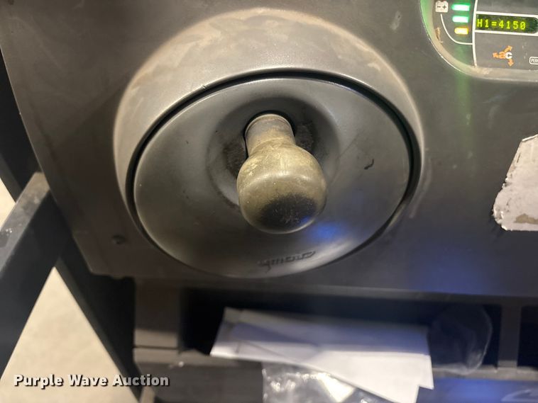 image for item DT2858 2016 Crown SP3520-30 order picker