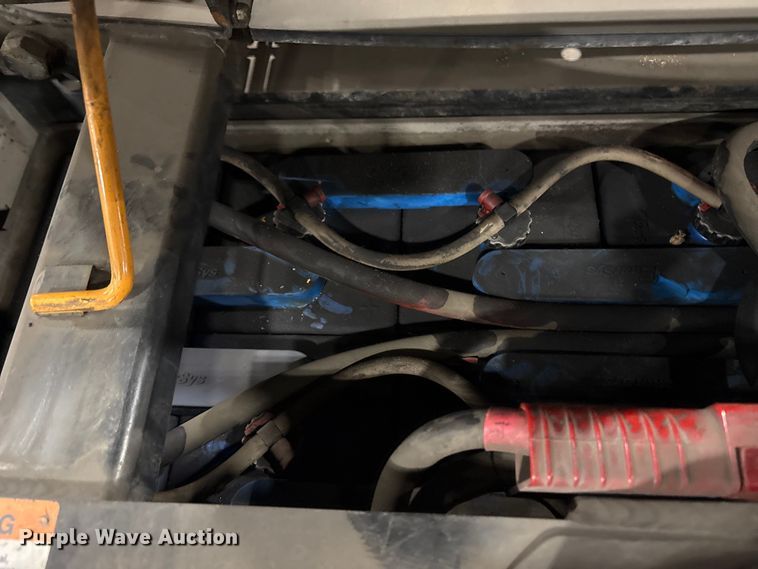 image for item DT2858 2016 Crown SP3520-30 order picker