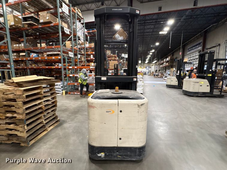 image for item DT2859 2016 Crown SP3520-30 order picker