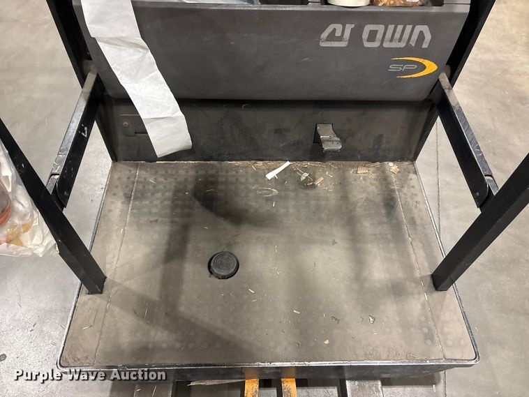 image for item DT2859 2016 Crown SP3520-30 order picker