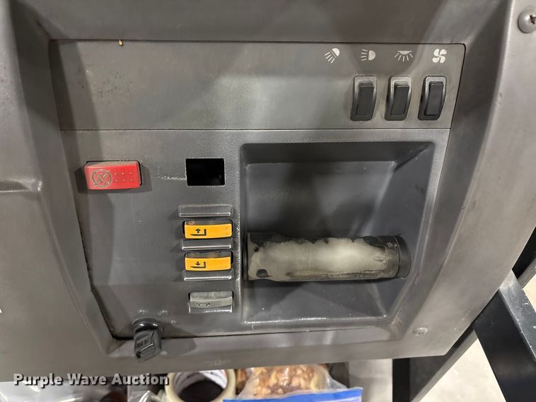 image for item DT2859 2016 Crown SP3520-30 order picker