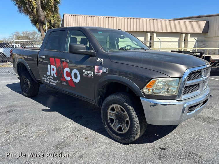 image for item DU0394 2018 RAM 2500 pickup truck