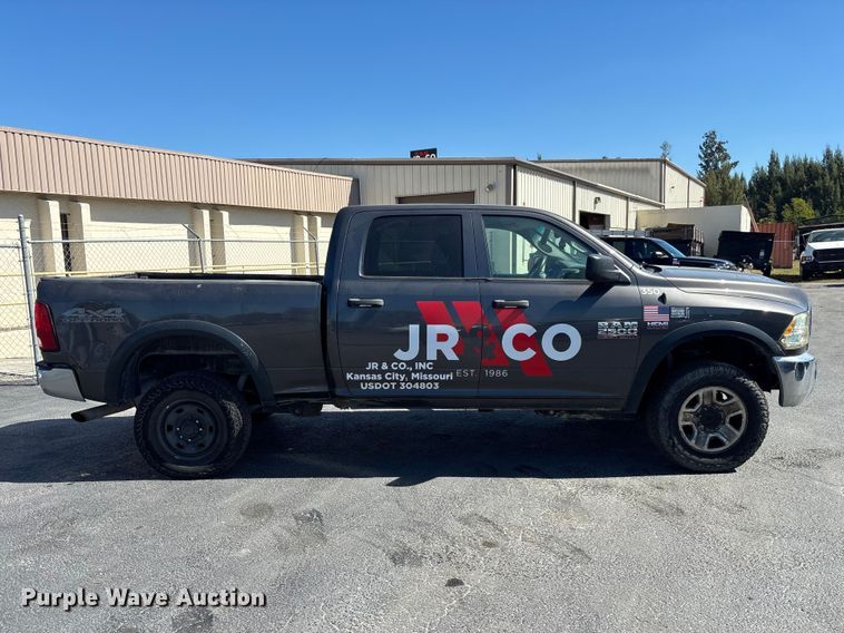 image for item DU0394 2018 RAM 2500 pickup truck