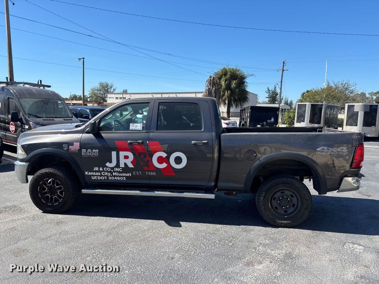 image for item DU0394 2018 RAM 2500 pickup truck