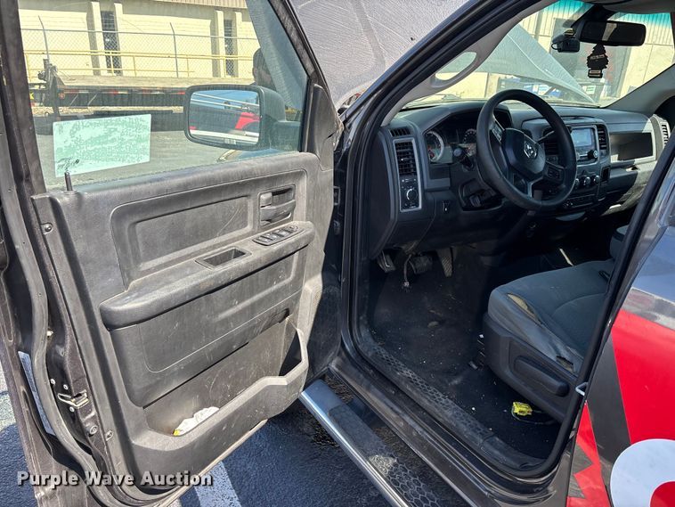 image for item DU0394 2018 RAM 2500 pickup truck