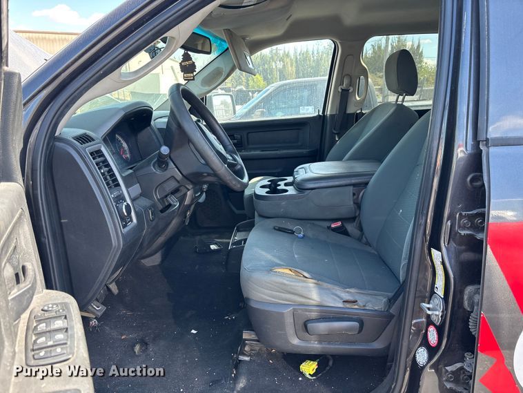 image for item DU0394 2018 RAM 2500 pickup truck