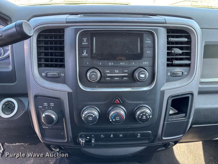 image for item DU0394 2018 RAM 2500 pickup truck