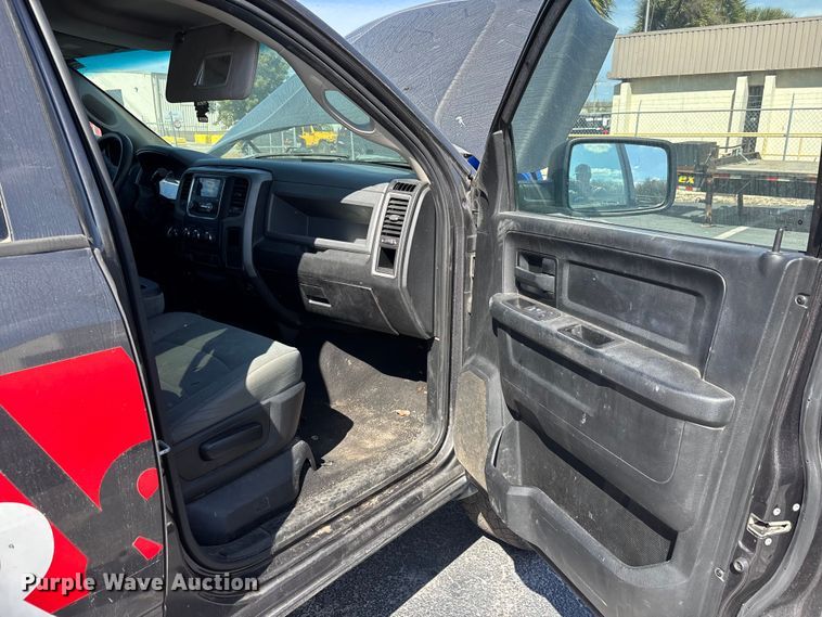 image for item DU0394 2018 RAM 2500 pickup truck