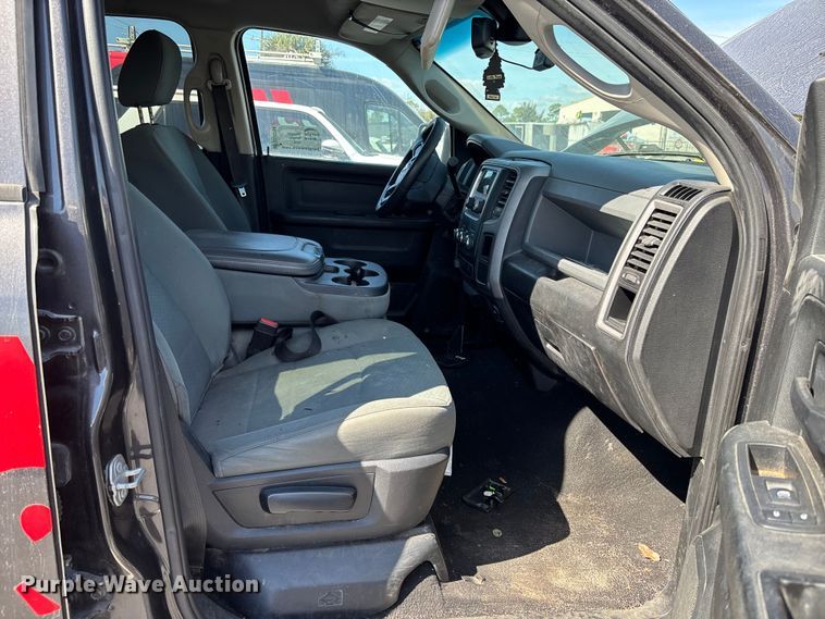 image for item DU0394 2018 RAM 2500 pickup truck