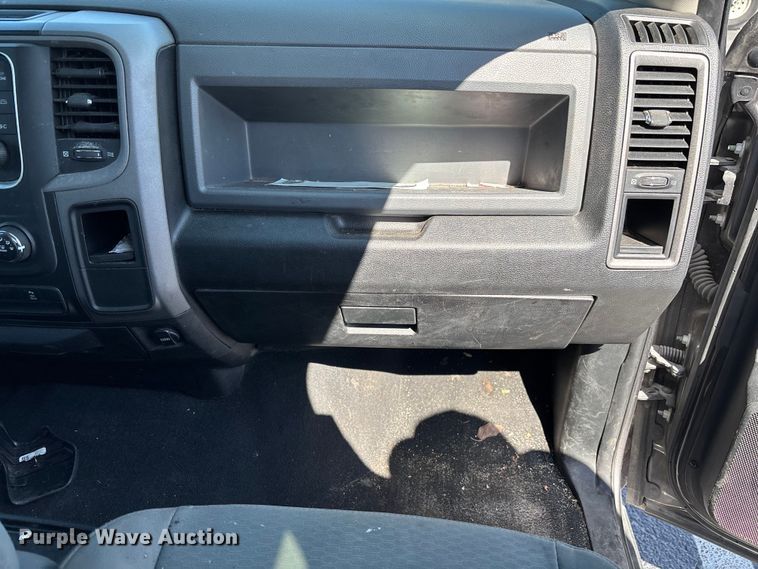 image for item DU0394 2018 RAM 2500 pickup truck