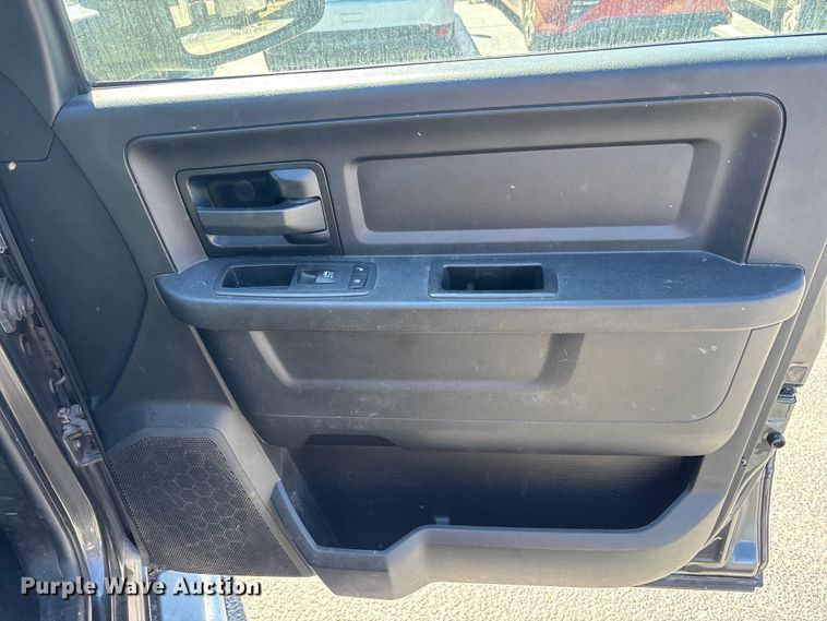 image for item DU0395 2018 RAM 2500 Crew Cab pickup truck