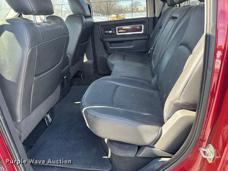 image for item DU6908 2011 Dodge Ram 2500 Crew Cab pickup truck