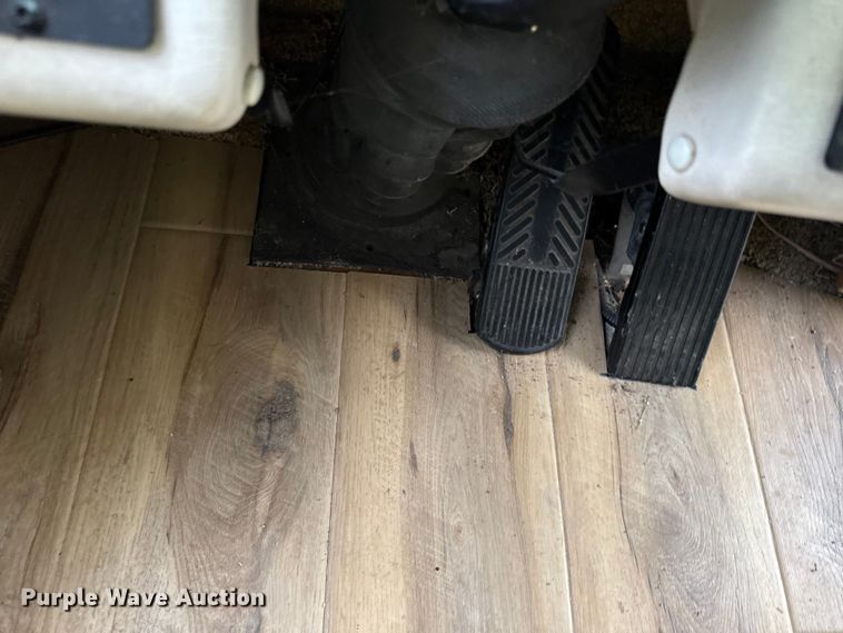 image for item DZ4397 1999 Gulf Stream Sun Sport RV