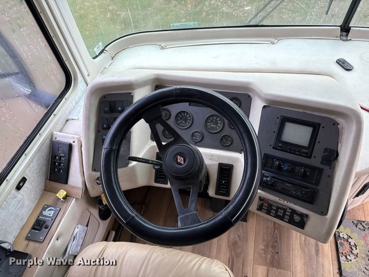 image for item DZ4397 1999 Gulf Stream Sun Sport RV