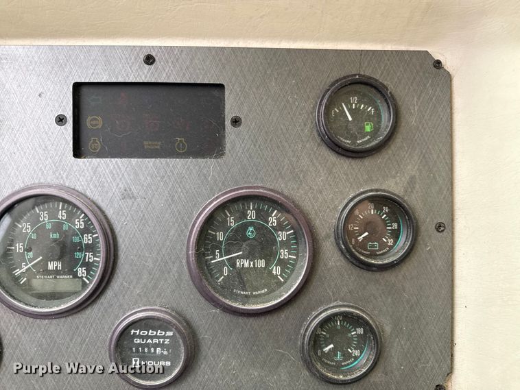 image for item DZ4397 1999 Gulf Stream Sun Sport RV