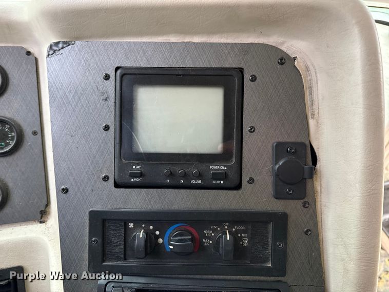 image for item DZ4397 1999 Gulf Stream Sun Sport RV