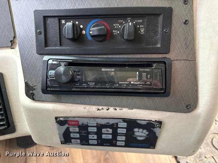 image for item DZ4397 1999 Gulf Stream Sun Sport RV