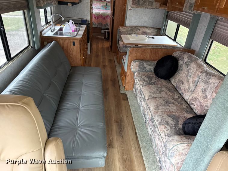 image for item DZ4397 1999 Gulf Stream Sun Sport RV