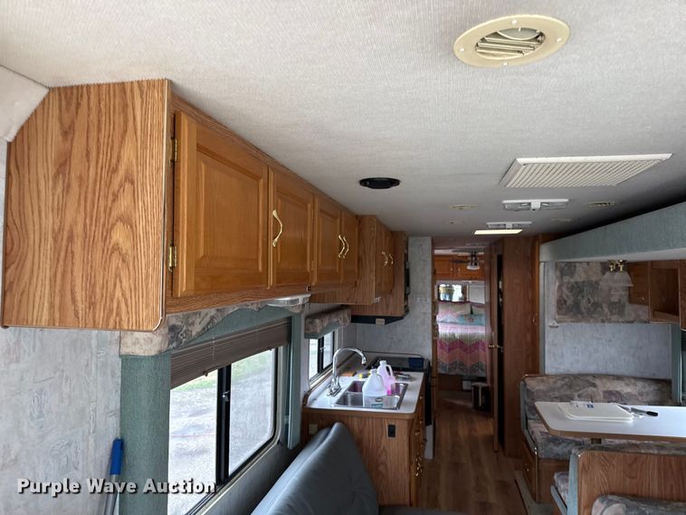 image for item DZ4397 1999 Gulf Stream Sun Sport RV