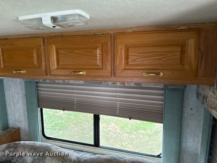 image for item DZ4397 1999 Gulf Stream Sun Sport RV