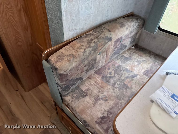 image for item DZ4397 1999 Gulf Stream Sun Sport RV