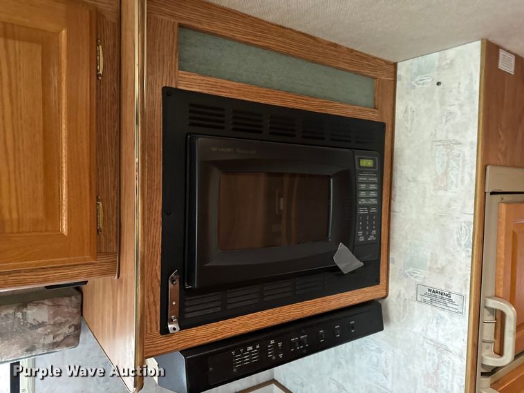 image for item DZ4397 1999 Gulf Stream Sun Sport RV