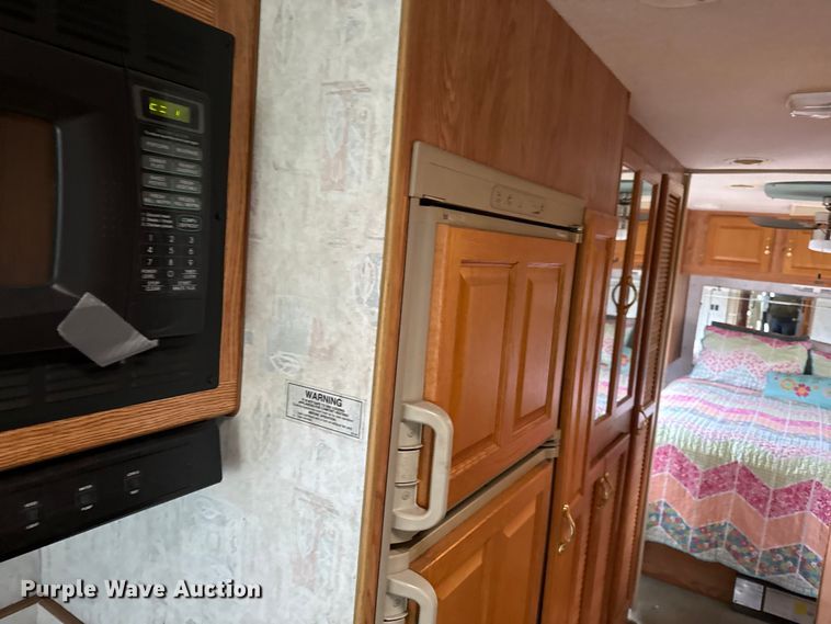 image for item DZ4397 1999 Gulf Stream Sun Sport RV