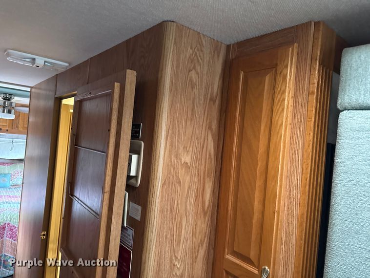 image for item DZ4397 1999 Gulf Stream Sun Sport RV