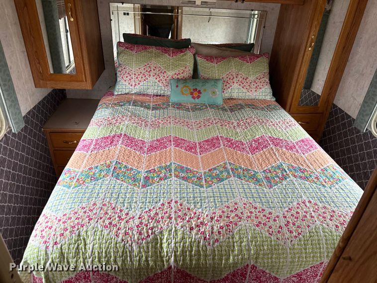 image for item DZ4397 1999 Gulf Stream Sun Sport RV