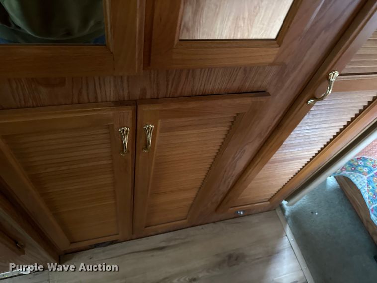 image for item DZ4397 1999 Gulf Stream Sun Sport RV