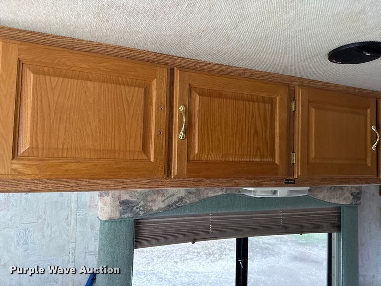 image for item DZ4397 1999 Gulf Stream Sun Sport RV