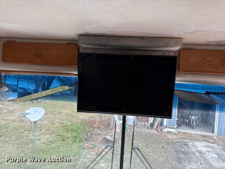 image for item DZ4397 1999 Gulf Stream Sun Sport RV