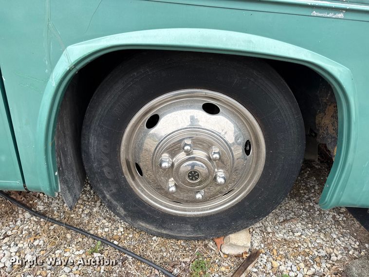 image for item DZ4397 1999 Gulf Stream Sun Sport RV