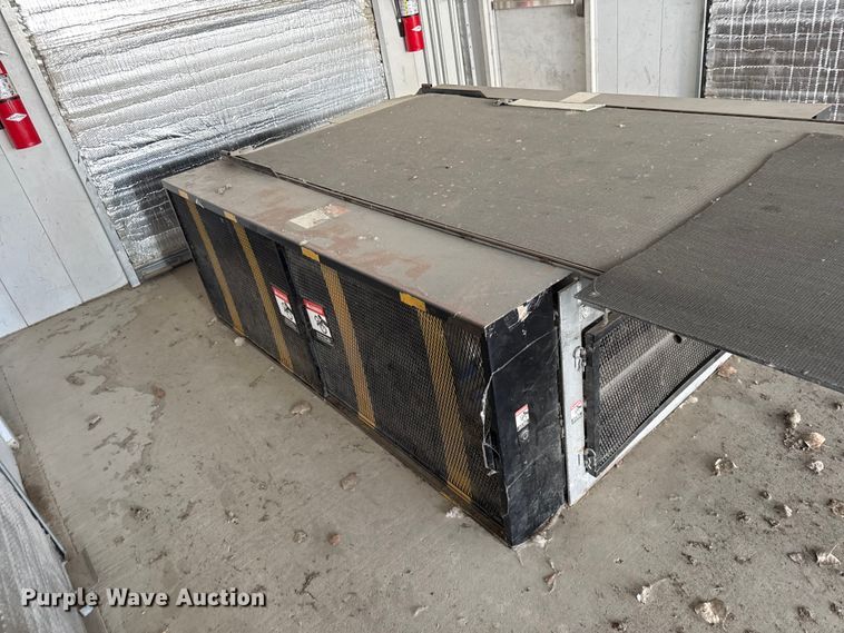 image for item DZ4398 Loading docks