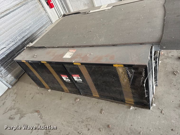 image for item DZ4398 Loading docks