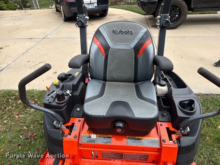 image for item DZ4401 Kubota Z412 ZTR lawn mower