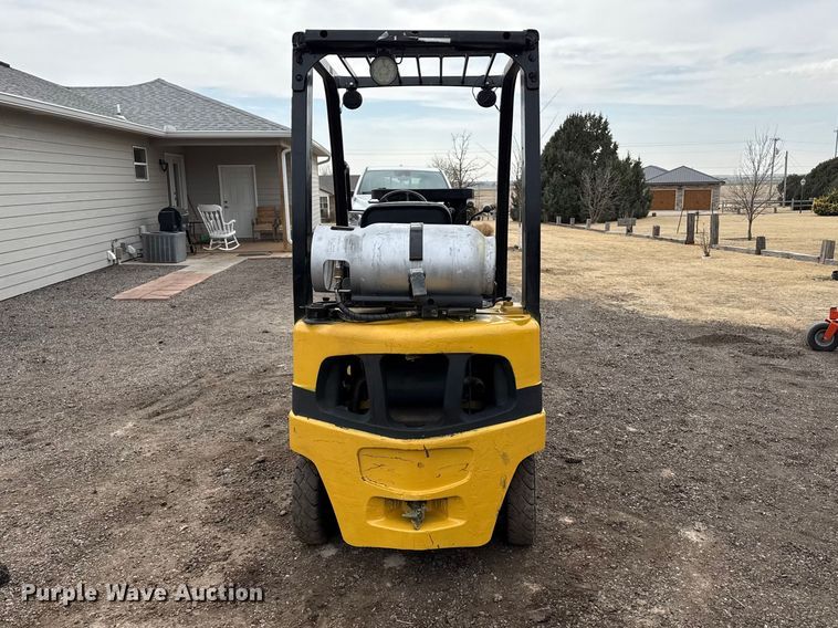 image for item DZ5141 Yale GLP030VXNUSF062 forklift