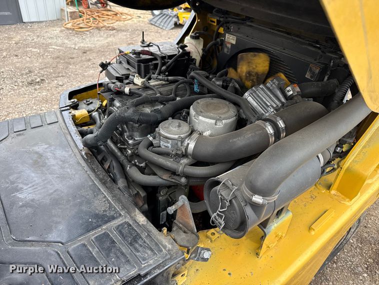 image for item DZ5141 Yale GLP030VXNUSF062 forklift