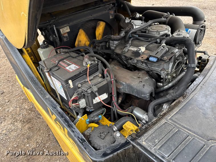 image for item DZ5141 Yale GLP030VXNUSF062 forklift