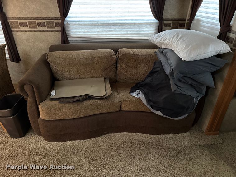 image for item DZ5150 2008 Dutchmen Grand Junction camper