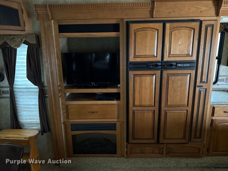 image for item DZ5150 2008 Dutchmen Grand Junction camper