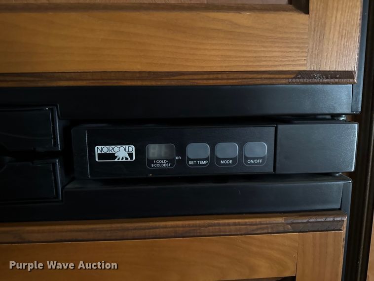 image for item DZ5150 2008 Dutchmen Grand Junction camper