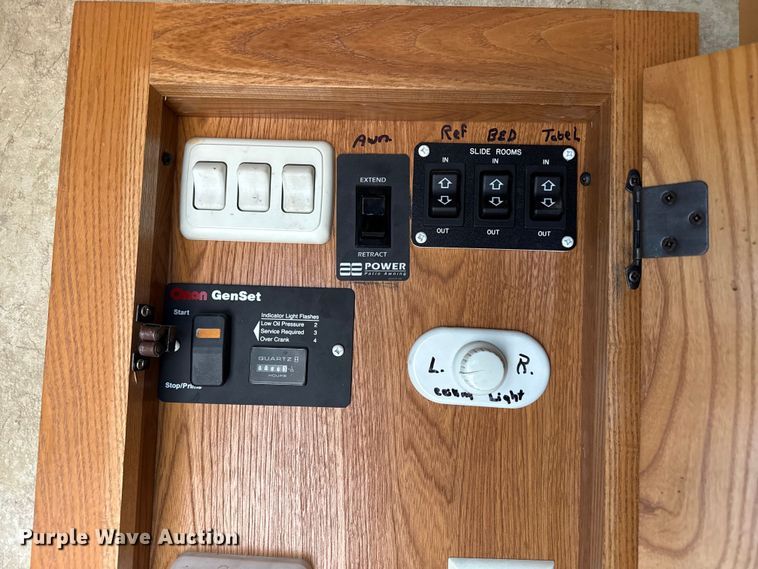 image for item DZ5150 2008 Dutchmen Grand Junction camper