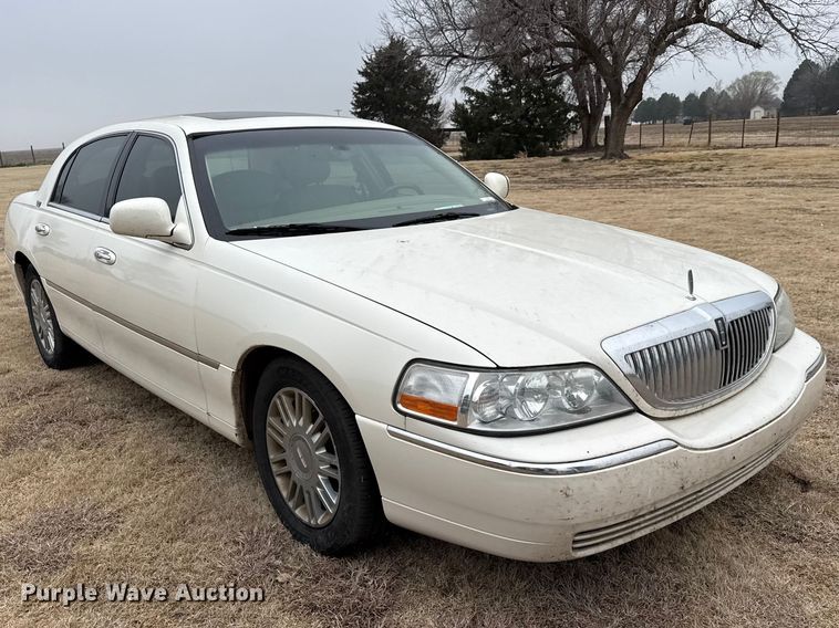 image for item DZ5157 2007 Lincoln Town Car 