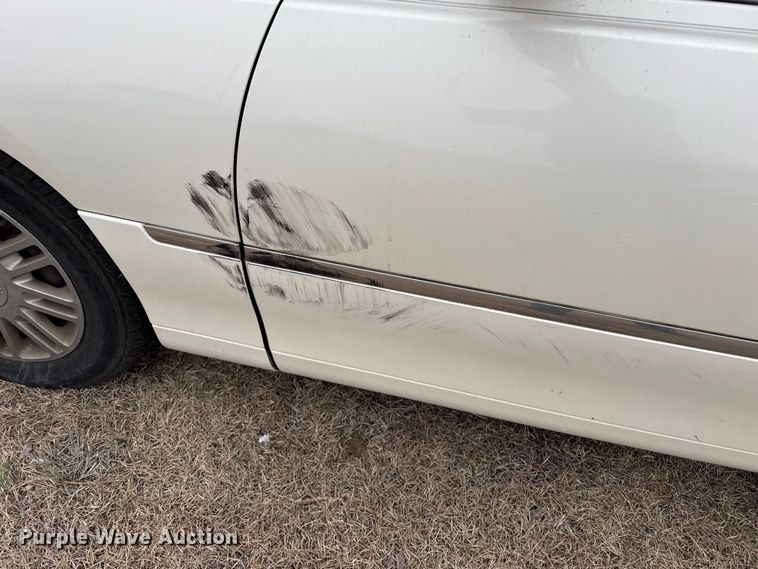 image for item DZ5157 2007 Lincoln Town Car 