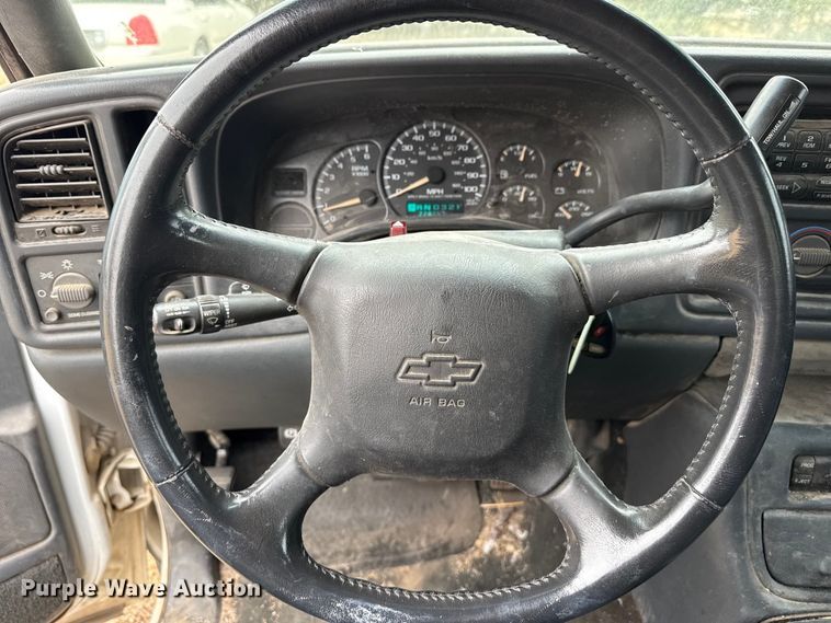 image for item DZ5158 2002 Chevrolet Silverado 1500 Ext. Cab pickup truck