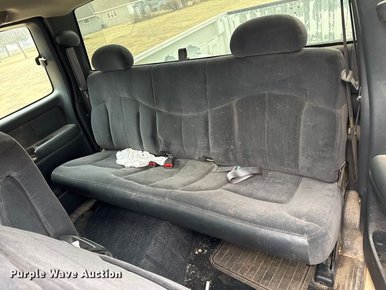 image for item DZ5158 2002 Chevrolet Silverado 1500 Ext. Cab pickup truck