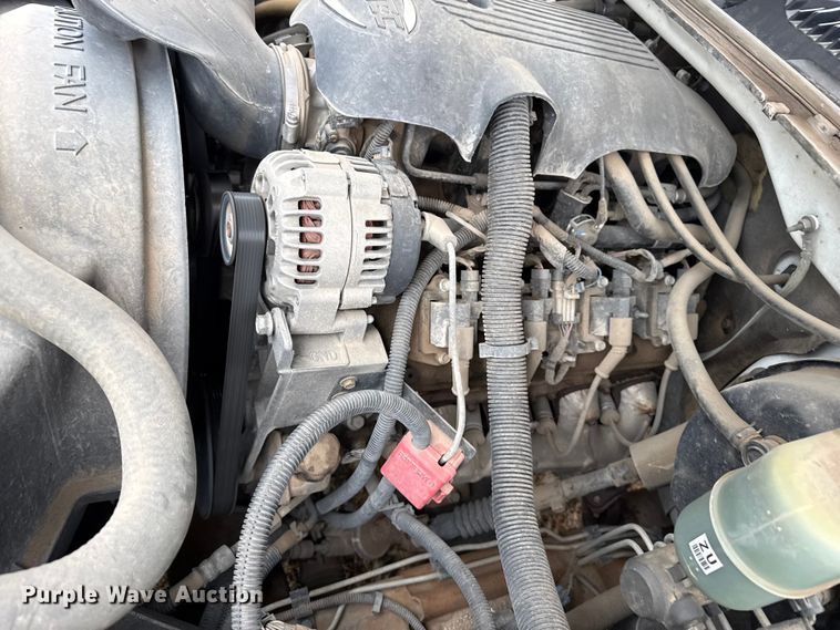 image for item DZ5158 2002 Chevrolet Silverado 1500 Ext. Cab pickup truck