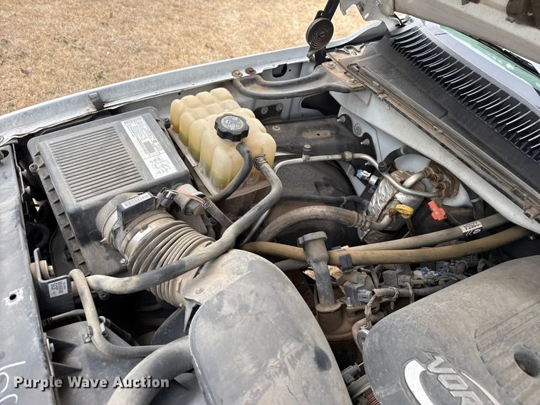 image for item DZ5158 2002 Chevrolet Silverado 1500 Ext. Cab pickup truck