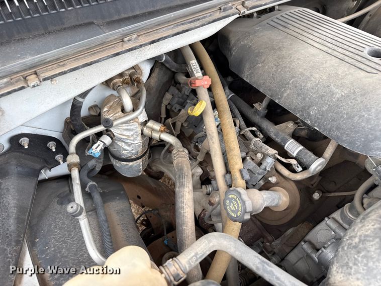 image for item DZ5158 2002 Chevrolet Silverado 1500 Ext. Cab pickup truck